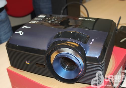 搶先曝光 優派首款1080P混合光源投影機
